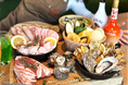 【東京・お台場でグランピング?!】全天候型室内BBQのウッドデザインパークの冬は・・・期間&数量限定のカキ・サザエの贅沢プランで決まりだ!