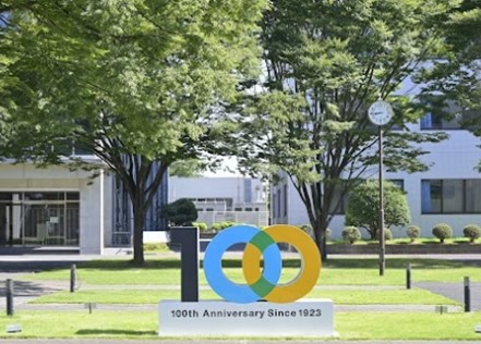創立100周年記念オブジェ