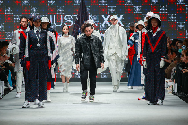 JUST IN XXのデザイナー周裕穎（ヂョウ・ユーイン）は、2021東京五輪の台湾代表公式ユニフォームのデザインを担当し、今回のサステナブルファッションショーで発表されたコレクションはその延長。（画像提供：CNX Taiwan）