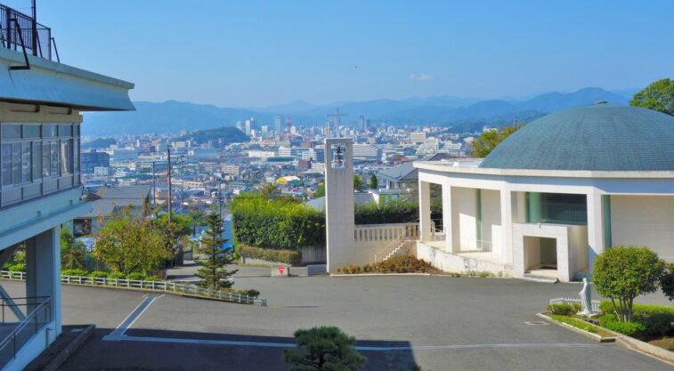 日本初 ケンブリッジa Levelプログラムを静岡聖光学院が学校カリキュラムへの導入決定 Nisai Japan 株式会社のプレスリリース 日本初 ケンブリッジa Levelプログラムを静岡聖光学院が学校カリキュラムへの導入決定 Nisai Japan 株式会社のプレスリリース