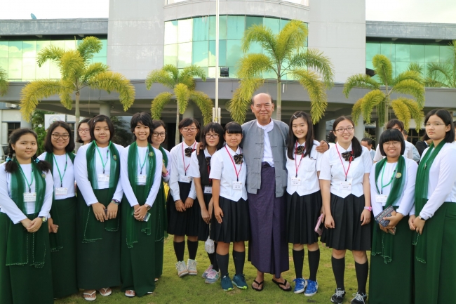 ウィン・モウ・トゥン教育副大臣閣下を表敬訪問（2016年11月）