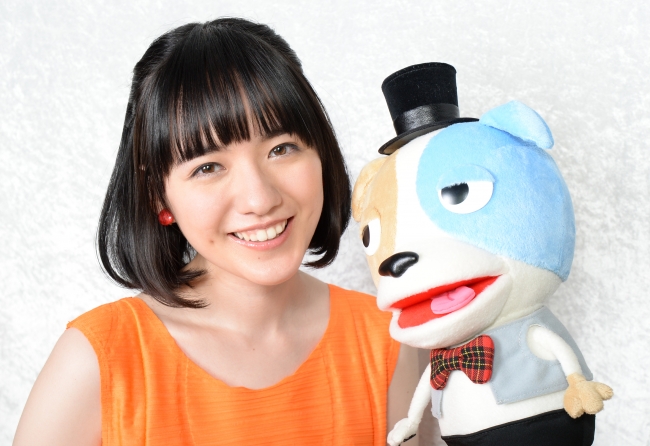 初めて番組メインMCを務める女優 小島藤子と番組マスコットの“ぱるむ君”