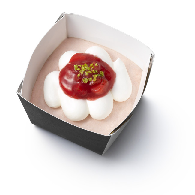 カップいちごムースケーキ