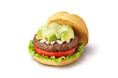 【MOS】主要原材料に動物性食材不使用の新たなプラントベースバーガーが登場！「米粉入りバンズのアボカドバジルバーガー」