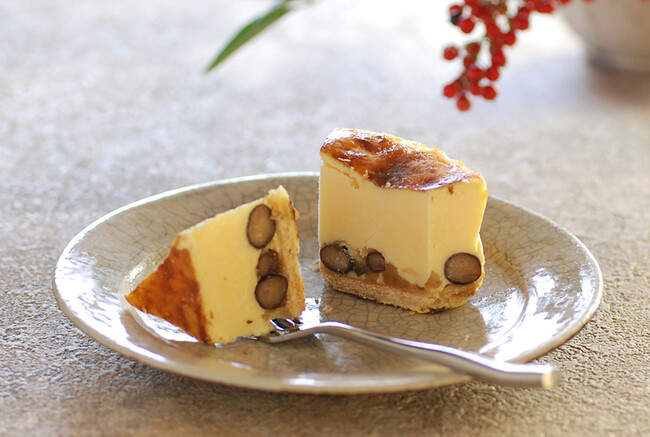 冷凍状態　アイスケーキのようにひんやりと、口の中でまろやかに溶けます。さっぱりとした甘さに感じられます。