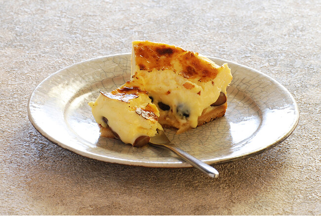 全解凍状態　冷蔵庫で3時間程解凍すると濃厚でクリームのようにとろけます。スプーンでお召し上がりください。