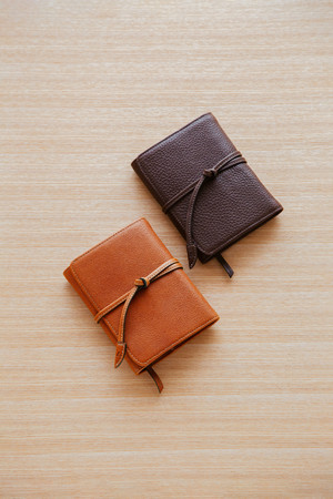 土屋鞄×ほぼ日手帳コラボの手帳カバーを新発売｜土屋鞄製造所のプレス 