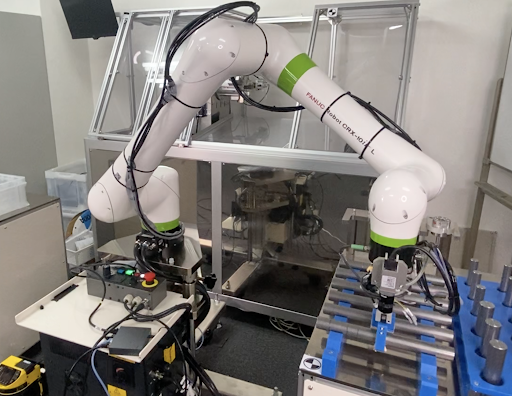 研究開発中の協働ロボット