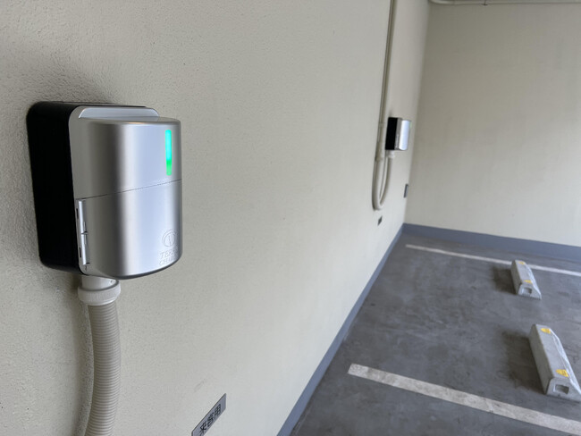 ▲クレイシア板橋本町の駐車場に設置した充電器の様子