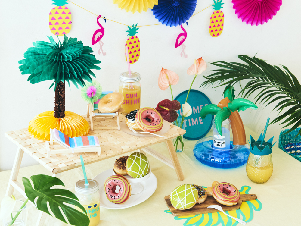 Kkdj フライング タイガー コペンハーゲンコラボレーション第2弾 輪になっておうちトロピカル キャンペーン開催 クリスピー クリーム ドーナツ ジャパン株式会社のプレスリリース