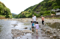 子連れ夏旅を快適にする「チェックイン前の川遊びキャンペーン」を1日1組限定で実施　熊野古道の宿「SEN.RETREAT TAKIJIRI」