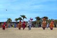 総勢250体の恐竜たちが春の原っぱを大爆走!横須賀・ソレイユの丘『第2回ティラノサウルスレース』が4月5日(土)に開催決定。