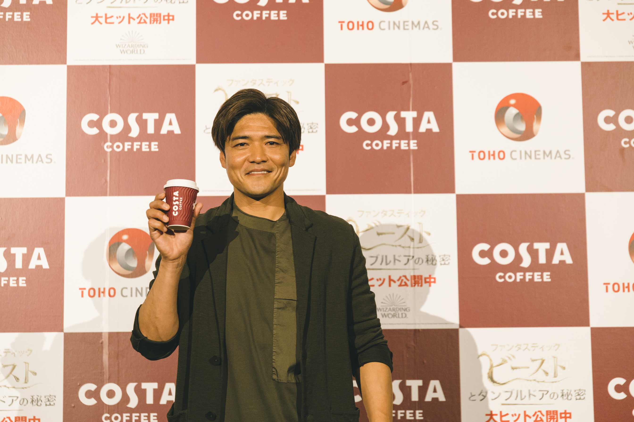 元サッカー日本代表 大久保嘉人氏が地元 福岡に凱旋 コスタコーヒーの新たな門出にエールを贈る イエローカードを出しそうなときはコスタコーヒーで一息 Tohoシネマズ株式会社のプレスリリース 元サッカー日本代表 大久保嘉人氏が地元 福岡に凱旋 コスタコーヒーの新たな門出にエールを贈る イエローカードを出しそうなときはコスタコーヒーで一息 Tohoシネマズ株式会社のプレスリリース