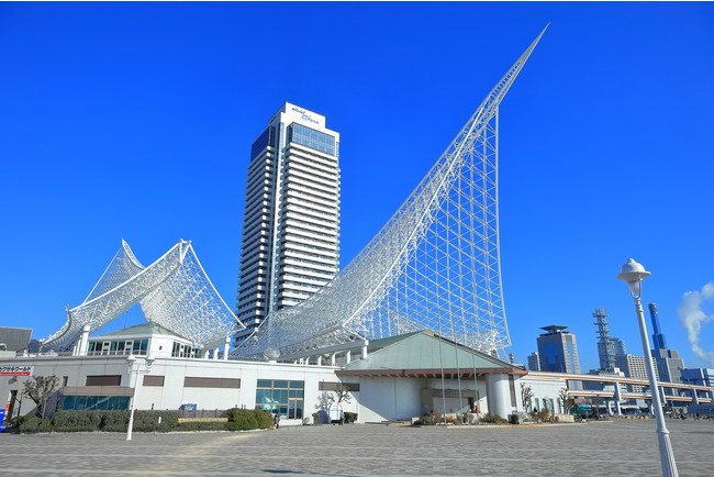 神戸海洋博物館・カワサキワールド　建物外観