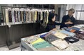 ファッションデザイナーの服作りを生地で支援