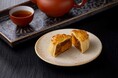 【名古屋マリオット】9月16日（水）～9月25日（金）、1日10個限定！中国料理「梨杏」の点心師が作る特製「月餅」をギフトショップ「クロシェ」で販売