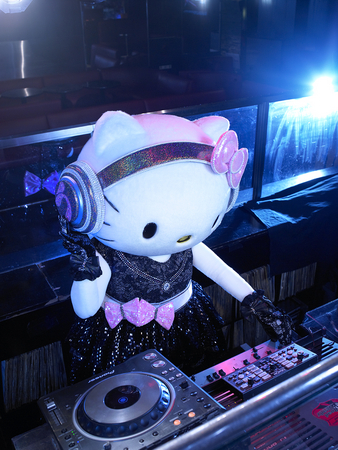 DJ Hello Kitty