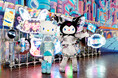 「ピューロランドネオナツマツリⅢ」7月10日（金）速報レポート 新コスチュームY3Kファッションのハローキティとクロミを初お披露目！AI技術を活用した日本初上陸のフォト体験も