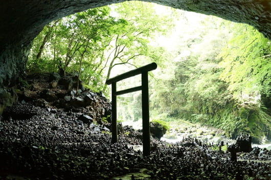 天安河原