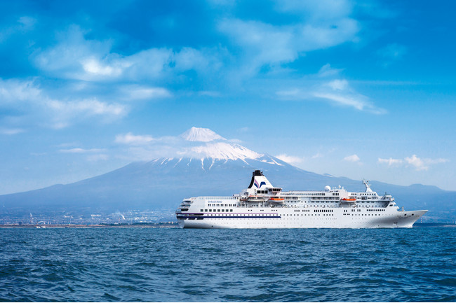 ★天色の絶景ネモフィラ観賞と伊豆諸島周遊クルーズ　Photo 篠本秀人