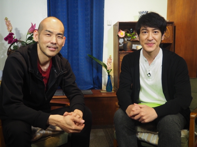 MCの木山裕策さん（左）とココリコ　田中直樹さん（右）