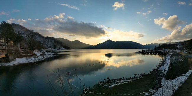 日光市の中禅寺湖 写真はPhotoACより