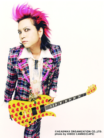 hide プロフィール