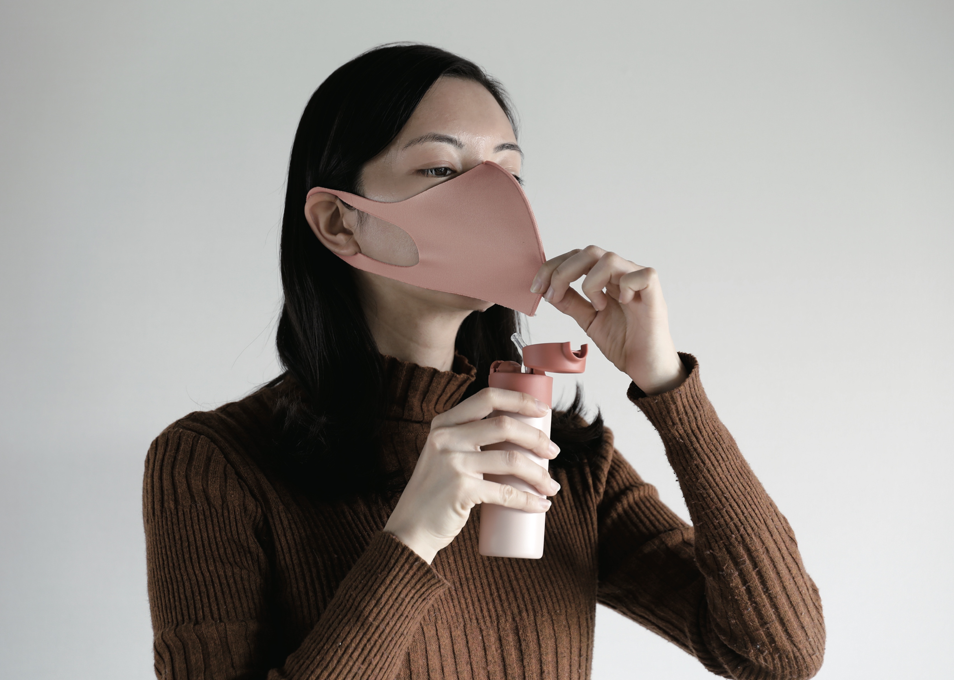 マスクをしててもサッと飲める ストロータイプのコンパクト保冷ステンレスボトル 株式会社シービージャパンのプレスリリース