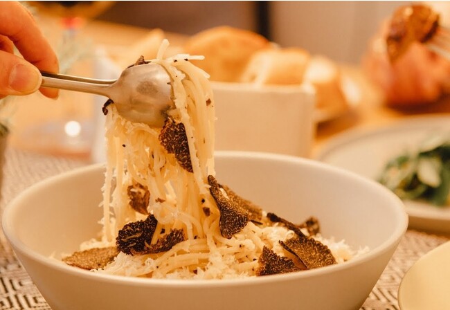 黒トリュフとパルミジャーノのクリームパスタ 黒トリュフとパルミジャーノのクリームパスタ