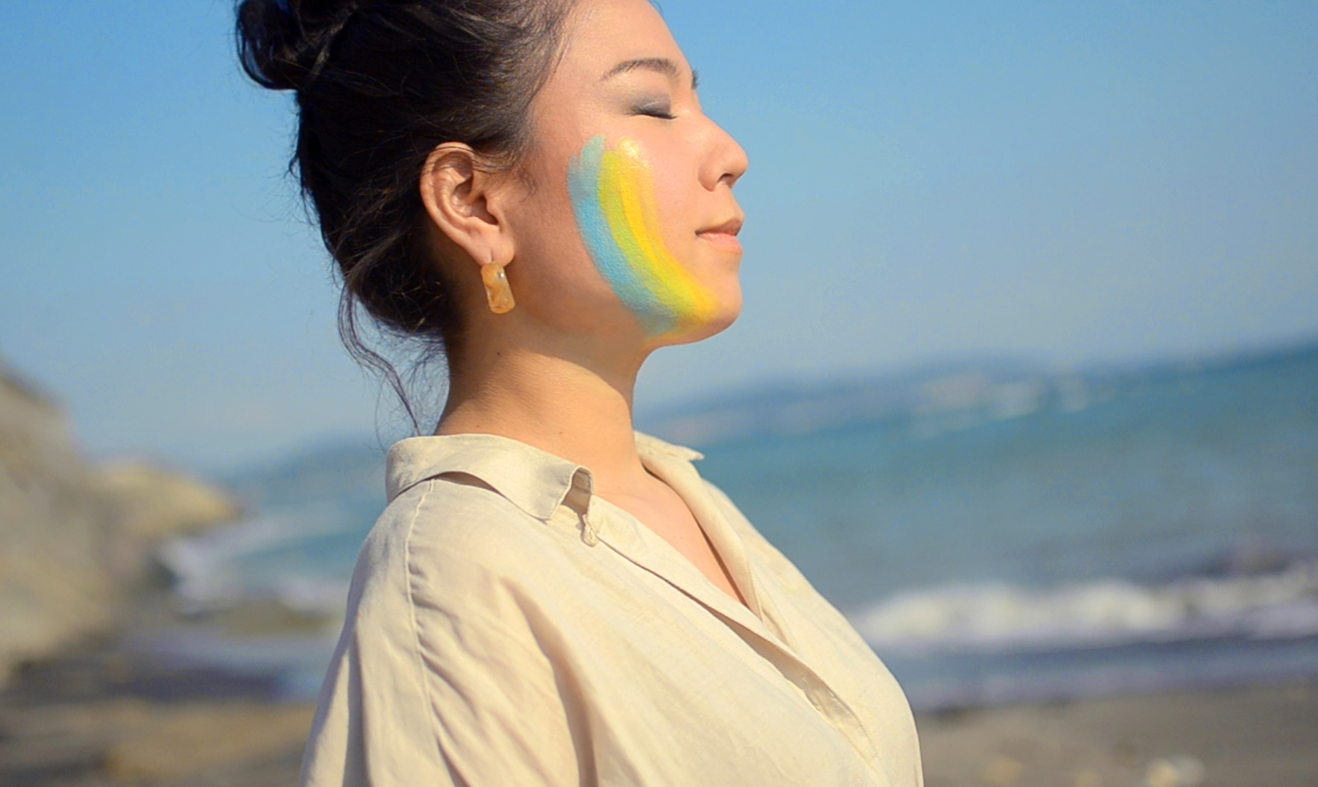 沖縄出身アーティスト伊舎堂百花が新作mv かな唄 をリリース 故郷への想いを唄う Weltraum合同会社のプレスリリース