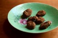 『薬屋のひとりごと』公式レシピ誕生! 猫猫の“媚薬”チョコレートがおうちで作れちゃう!