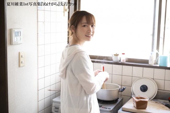 声優 夏川椎菜1st写真集のタイトルが ぬけがら に決定 先行カット 店舗別特典絵柄が公開 株式会社主婦の友インフォスのプレスリリース