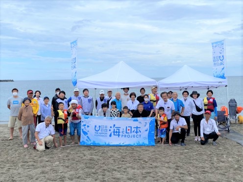 ビーチがバリアフリー 障がいの有無に関わらず 海を満喫 障がい者と健常者が共に海を体験 楽しむイベントを開催 海 と日本プロジェクト広報事務局のプレスリリース