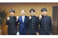 『スポGOMI甲子園2024・秋田県大会』優勝チーム「家事野郎」 秋田県立秋田高等学校の生徒が秋田市長を表敬訪問しました