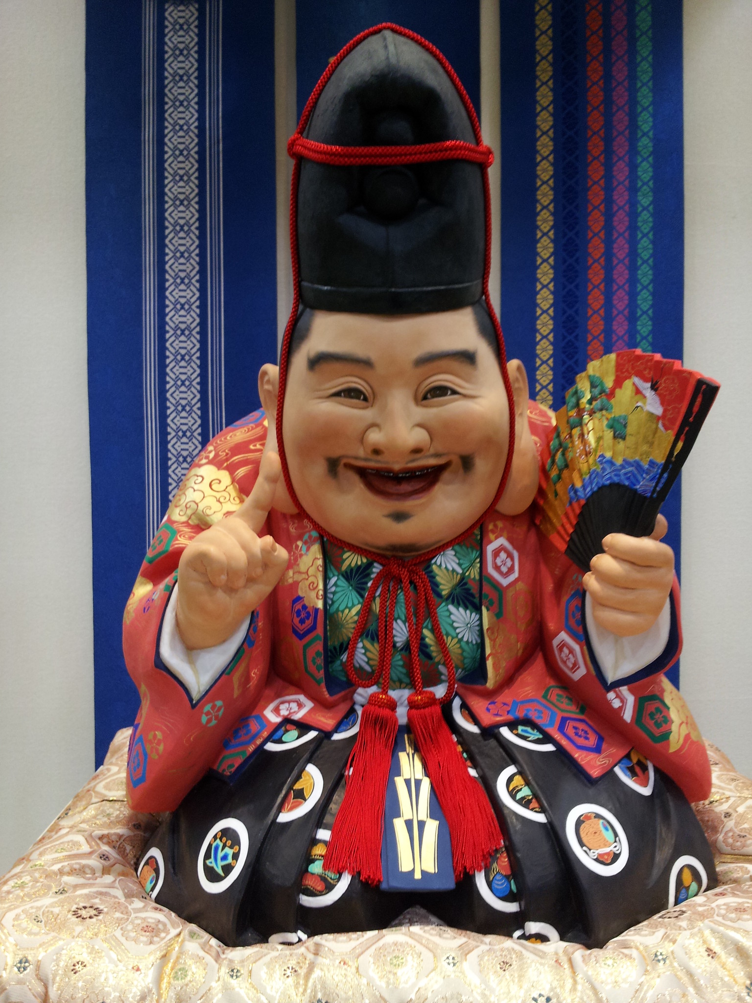 博多織、博多人形など福岡・博多の伝統的工芸品の今と昔、そして未来を