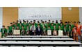 インターハイで優勝した大商学園高校女子サッカー部へ 「豊中かがやき大賞」を贈呈