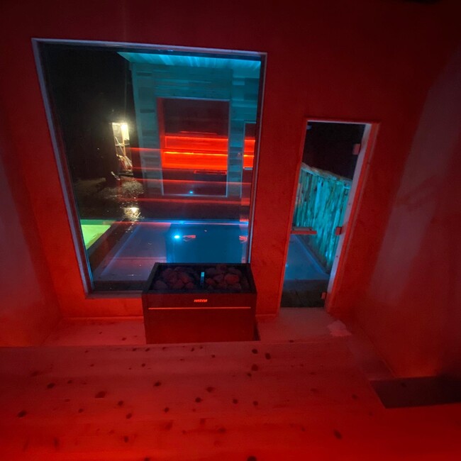 完成した森のポルクサウナ 完成した森のポルクサウナ