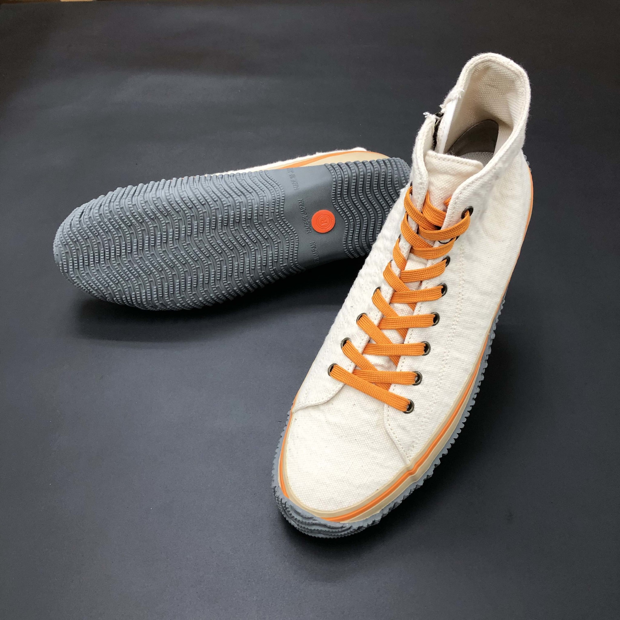 大特価！！ 【デッドストック】 PUMA PUMA 新品 Alan 希少 スケシュー