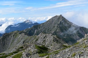 南アルプスを代表する北岳