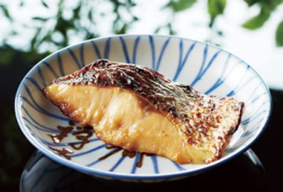 瓢亭　味噌幽庵焼（鯛・銀ひらす・鰆・鰤） 6切6,480円（税込） 8切10,800円（税込）
