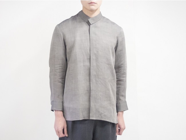 着物の衿合わせからイメージしたシャツ 着物の衿合わせからイメージしたシャツ