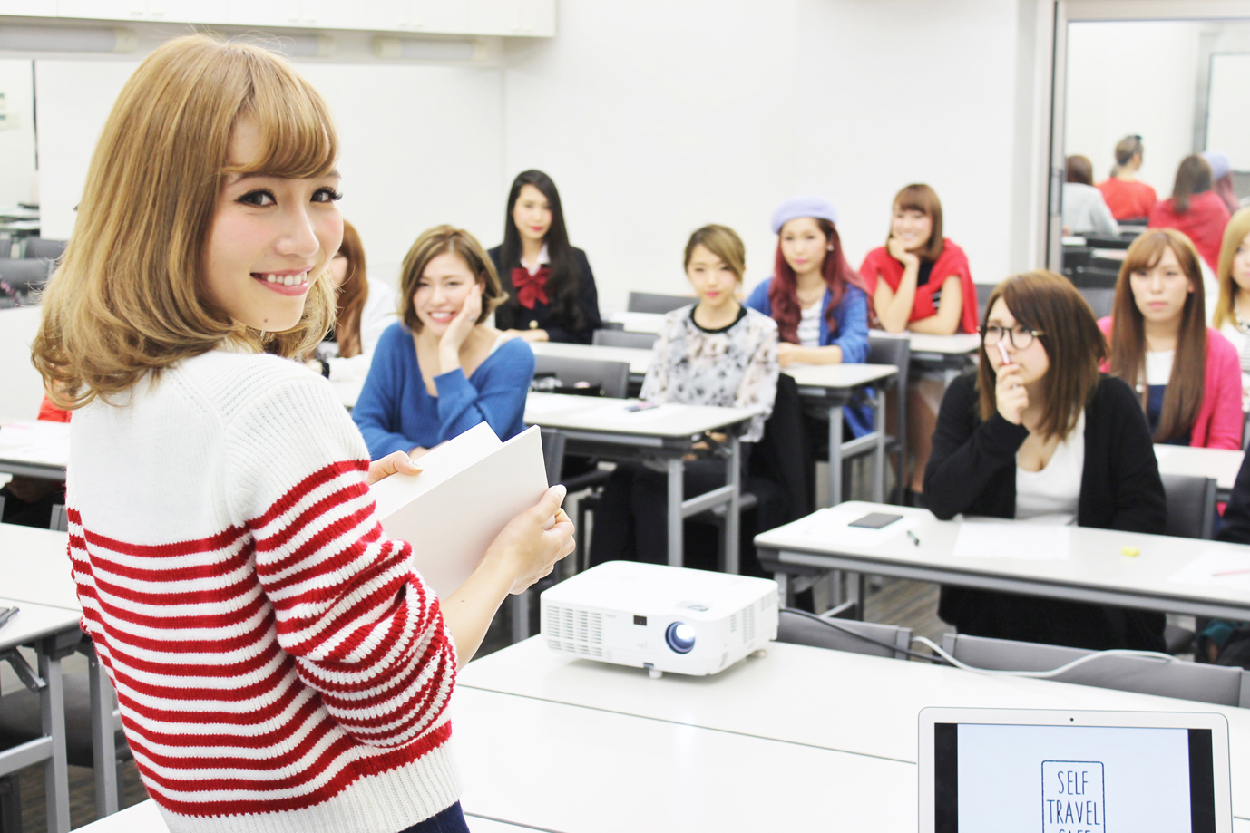 可愛すぎる現役慶応大学生 鎌田安里紗さん の 自分らしく生きるための講座 開講 株式会社ブレアのプレスリリース