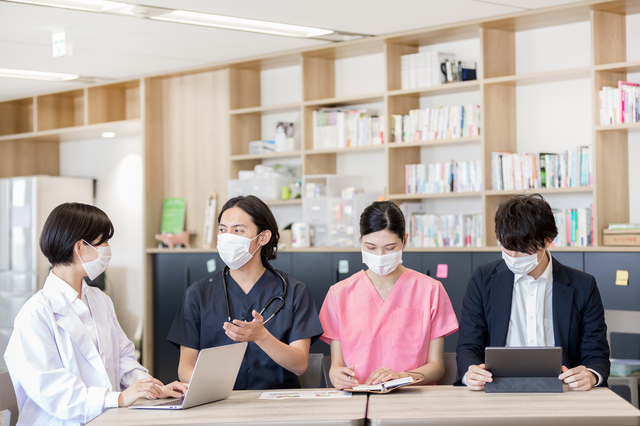 現役の医師が手がけるプログラミングスクールが開校。医療現場の課題を自身で解決できる人を育てる、日本初の医療者向けプログラミングスクールが開校。