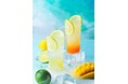 『カフェ・ド・クリエ』から夏の新作メニューが登場！レモンとマンゴーが彩る、爽やかな夏ドリンク＆スイーツと贅沢にほおばる、パストラミビーフのごちそうサンド2026年6月17日（水）より発売