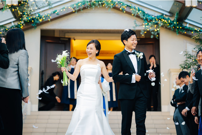 カップル2 000組が選んだ 結婚式bgmランキング 入場 乾杯などシーン別でおすすめ楽曲top10を大発表 定番 曲から演出を盛り上げてくれる一曲まで 新旧の名曲が勢ぞろい アニヴェルセル株式会社のプレスリリース