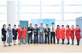 【キャセイ】札幌就航35周年新千歳空港で搭乗客を歴代のユニフォームでお迎え