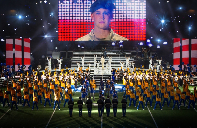 (C) 2016 Columbia Pictures Industries, Inc., LSC Film Corporation and S8 Billy Lynn, LLC. All Rights Reserved.