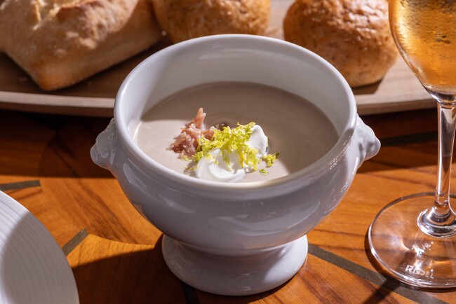 フランス産の栗を使ったスープ フランス産の栗を使ったスープ