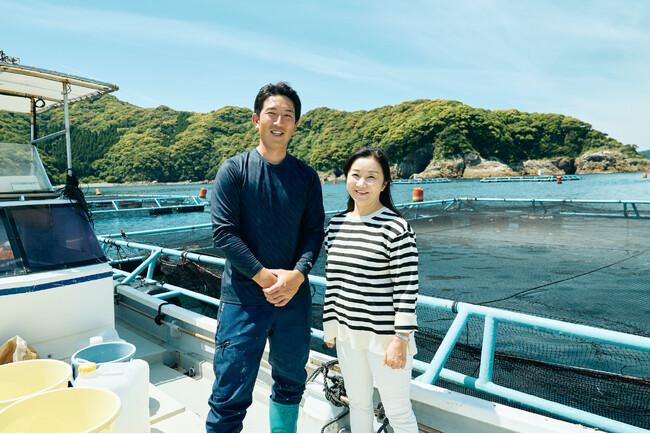 木下水産の専務・木下拓磨さんと弊社代表・築地加代子