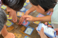 遊んで学べるICTかるたを寄贈─高知県香南市立野市東小学校の休み時間に活用─